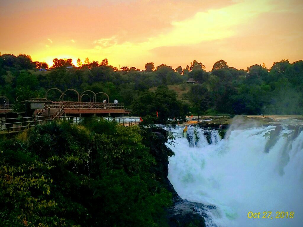 randha Waterfall