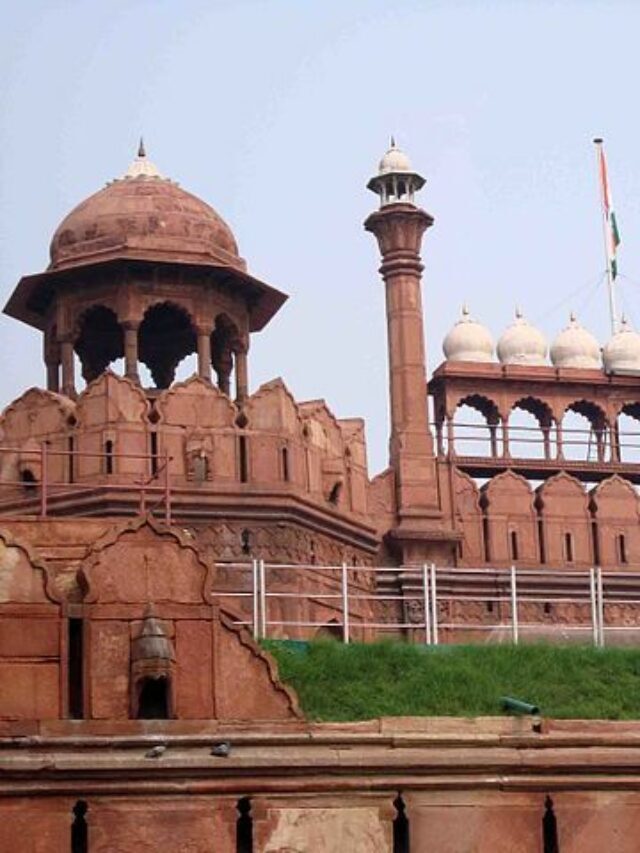 Top 10 Tourist  attraction In Delhi