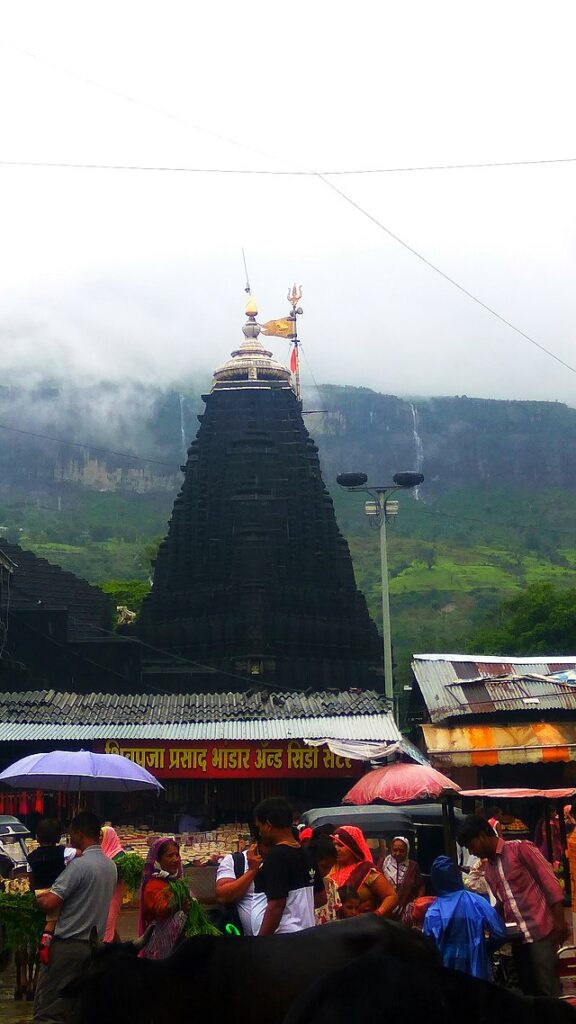 Trimbakeshwar One day trip From Mumbai visit trimbakeshar temple