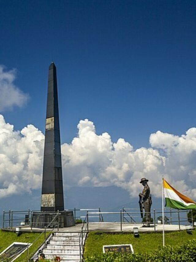Famous tourist places in Darjeeling.