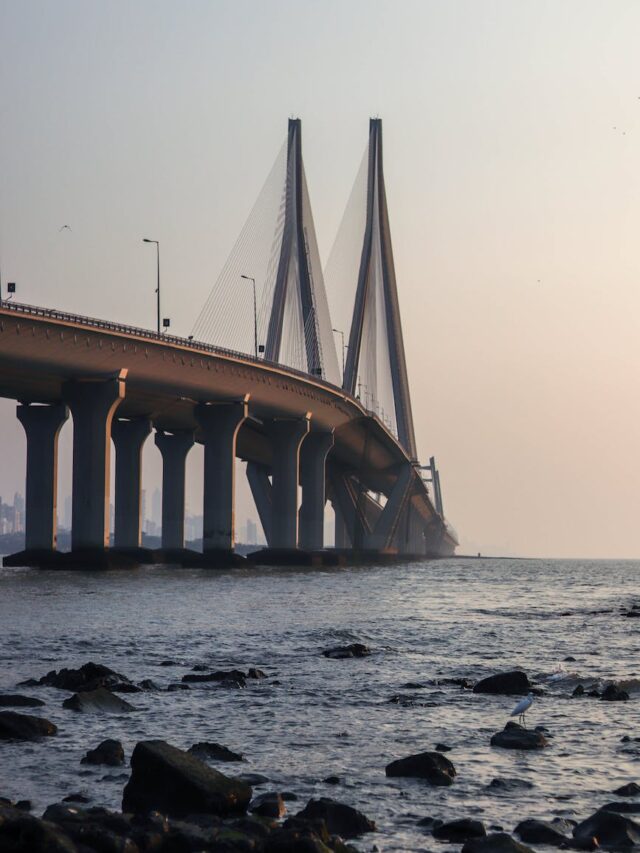 Bandra-Worli Sea Link: Top 21 tourist places in Mumbai