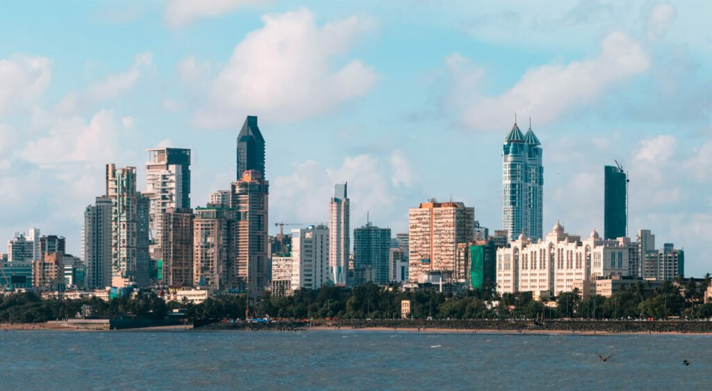 Marine Drive Mumbai A Guide Famous The Queen s Necklace One Day Travel