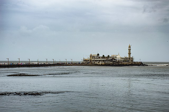 Haji Ali Dargah covered in Mumbai Local Sightseeing