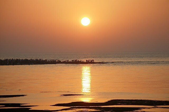 Juhu Beach: Top 21 tourist places in Mumbai