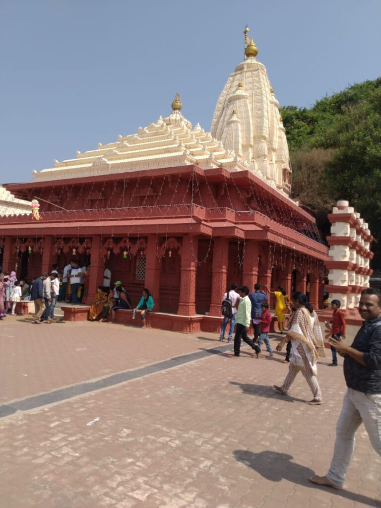 Ganpatipule One day trip From Kolhapur by cab.
ganpati pule temple