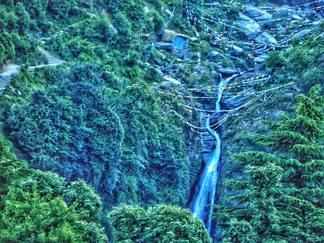 Bhagsu Nag Waterfall,