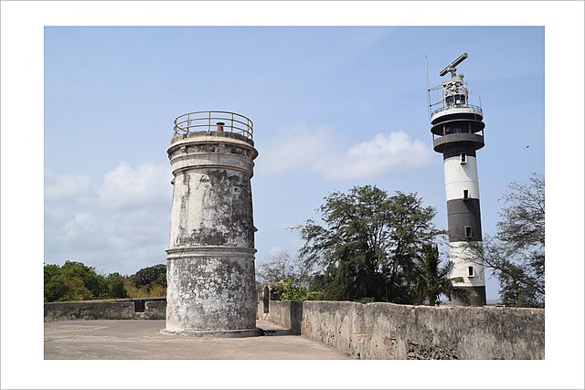 Daman Lighthouse covered during Mumbai to Daman One day trip