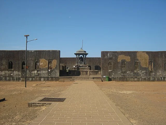 Nagar khana beautiful place in Mumbai to Raigad Fort One day Trip