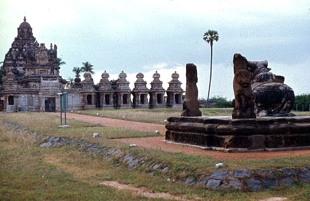 Kailasanatha Temple, Kanchipuram Local sightseeing by cab
