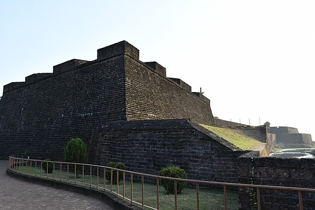 Kannur fort, Visit during Kannur One day Tour by cab