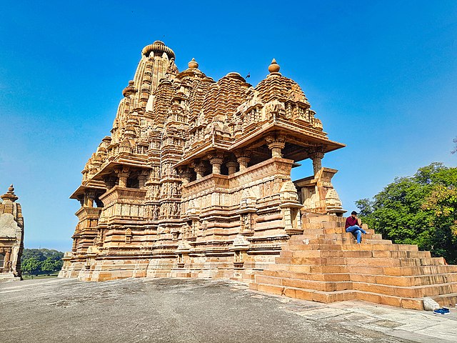 Vishwanath Temple, 