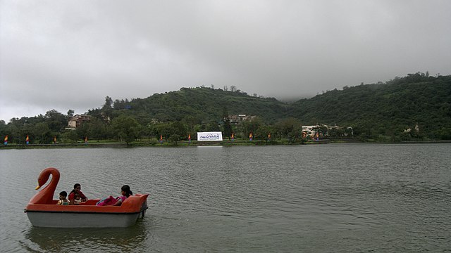 Saputara Lake Visit during Surat to Saputara Trip By Cab