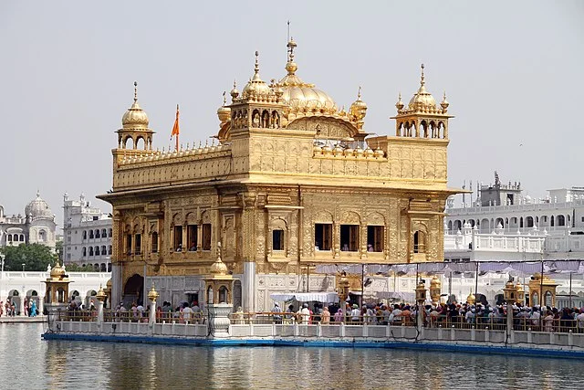 Golden Temple visit during One day Amritsar Sightseeing Trip by cab