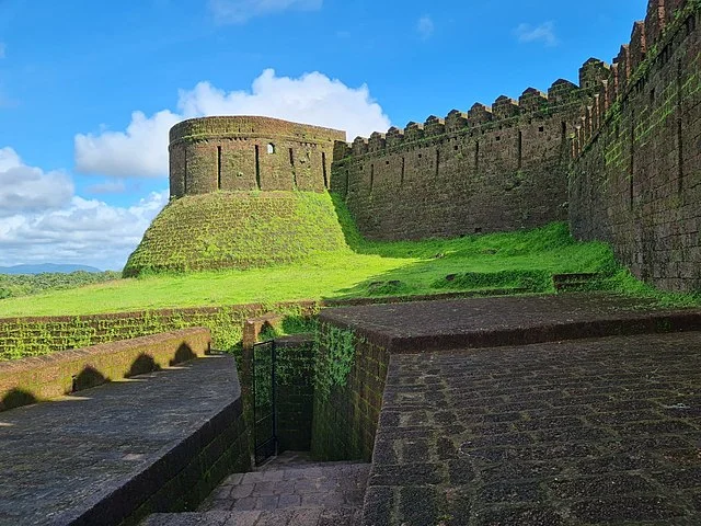 Mirjan Fort, visit during one day Gokarna Sightseeing Trip by cab