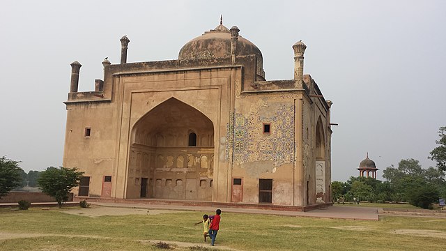 Chini ka Rauza, visit during one day Agra sightseeing trip by private cab