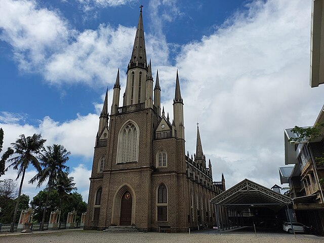 Vimalagiri Cathedral, Visit during one day Kottayam sightseeing trip by private cab