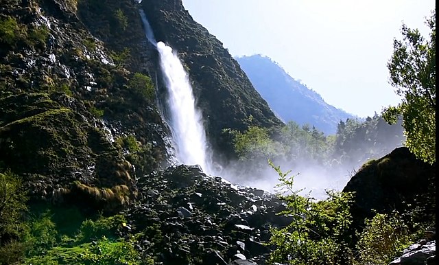 Birthi Falls, Visit during one day Munsiyari local sightseeing trip by cab
